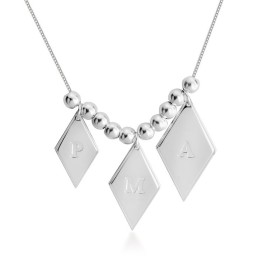 Collar con Iniciales para Madre